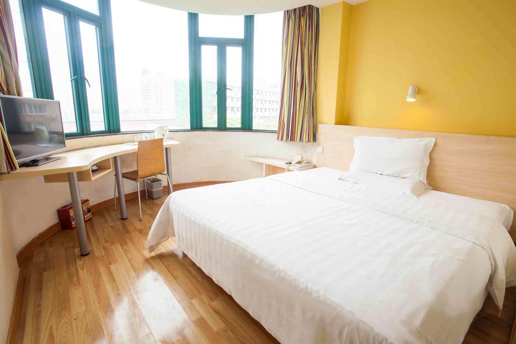 7Days Inn Foshan Coach Terminal Dış mekan fotoğraf
